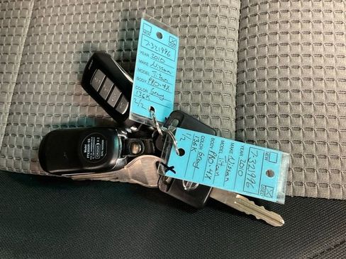 Used 2010 Nissan Titan PRO-4X w/ Pro-4x Premium Utility Pkg image 25