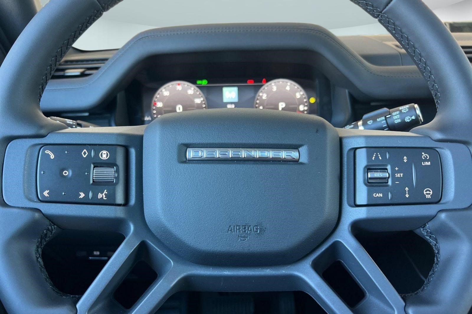 New 2026 Land Rover Defender 110 S AWD/4WD image 10