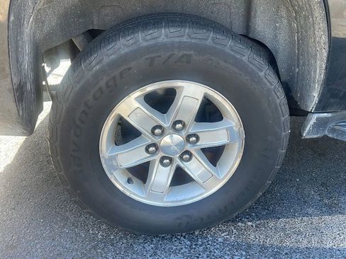 Used 2007 GMC Yukon XL SLT w/ SLT Preferred Equipment Group image 7