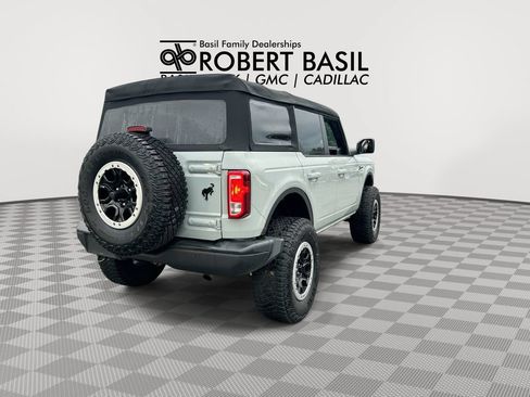 Used 2022 Ford Bronco Black Diamond w/ Sasquatch Package AWD/4WD image 8