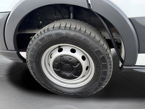 Used 2017 Ford Transit 250 130 Low Roof image 22