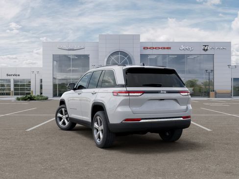 New 2026 Jeep Grand Cherokee Limited AWD/4WD image 3