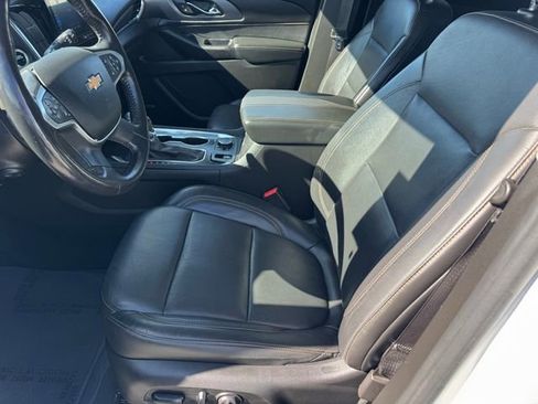 Used 2021 Chevrolet Traverse Premier w/ Redline Edition image 18