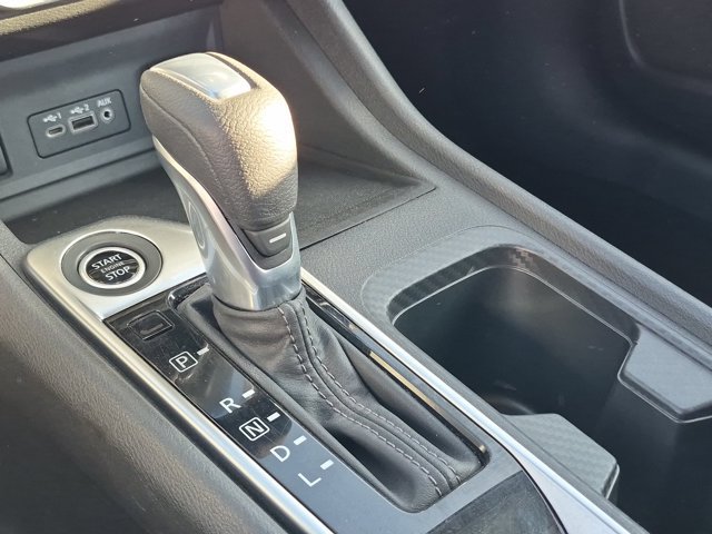 Used 2025 Nissan Sentra SV FWD image 8