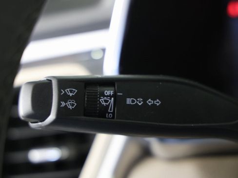 Used 2025 GMC Canyon Denali image 78