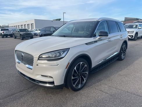 Used 2024 Lincoln Aviator Reserve w/ Equipment Group 201A AWD/4WD image 1