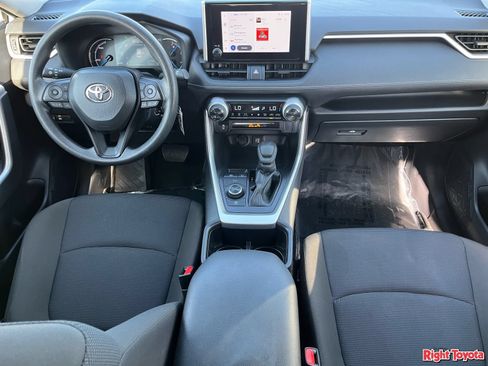 Certified 2025 Toyota RAV4 LE AWD/4WD image 18
