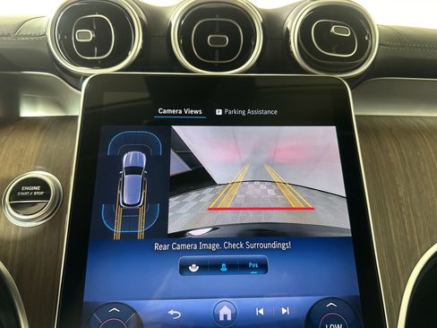 New 2025 Mercedes-Benz GLC 350e 4MATIC image 17