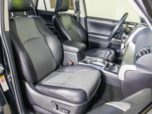 Used 2016 Toyota 4Runner SR5 Premium AWD/4WD image 44
