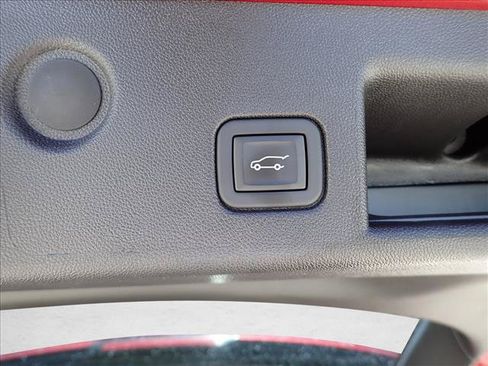 Used 2024 Chevrolet Equinox RS FWD image 8