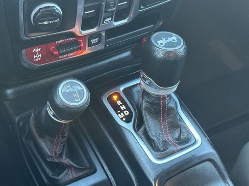 Used 2020 Jeep Wrangler Unlimited Rubicon image 24