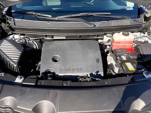 Used 2021 Chevrolet Traverse LS image 30