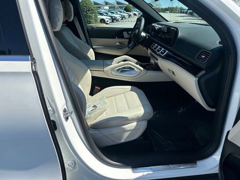 New 2026 Mercedes-Benz GLS 450 4MATIC image 14