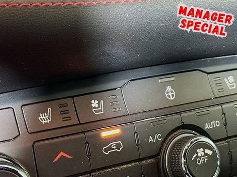 Used 2024 Dodge Durango GT image 22