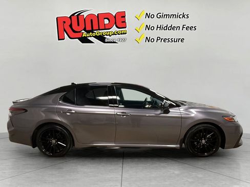 Used 2023 Toyota Camry XSE image 6