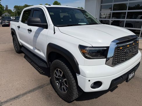 Used 2011 Toyota Tundra Limited w/ Memory Pkg AWD/4WD image 2