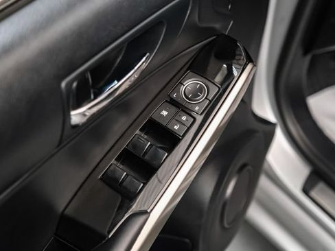 Used 2016 Lexus IS 200t RWD image 41