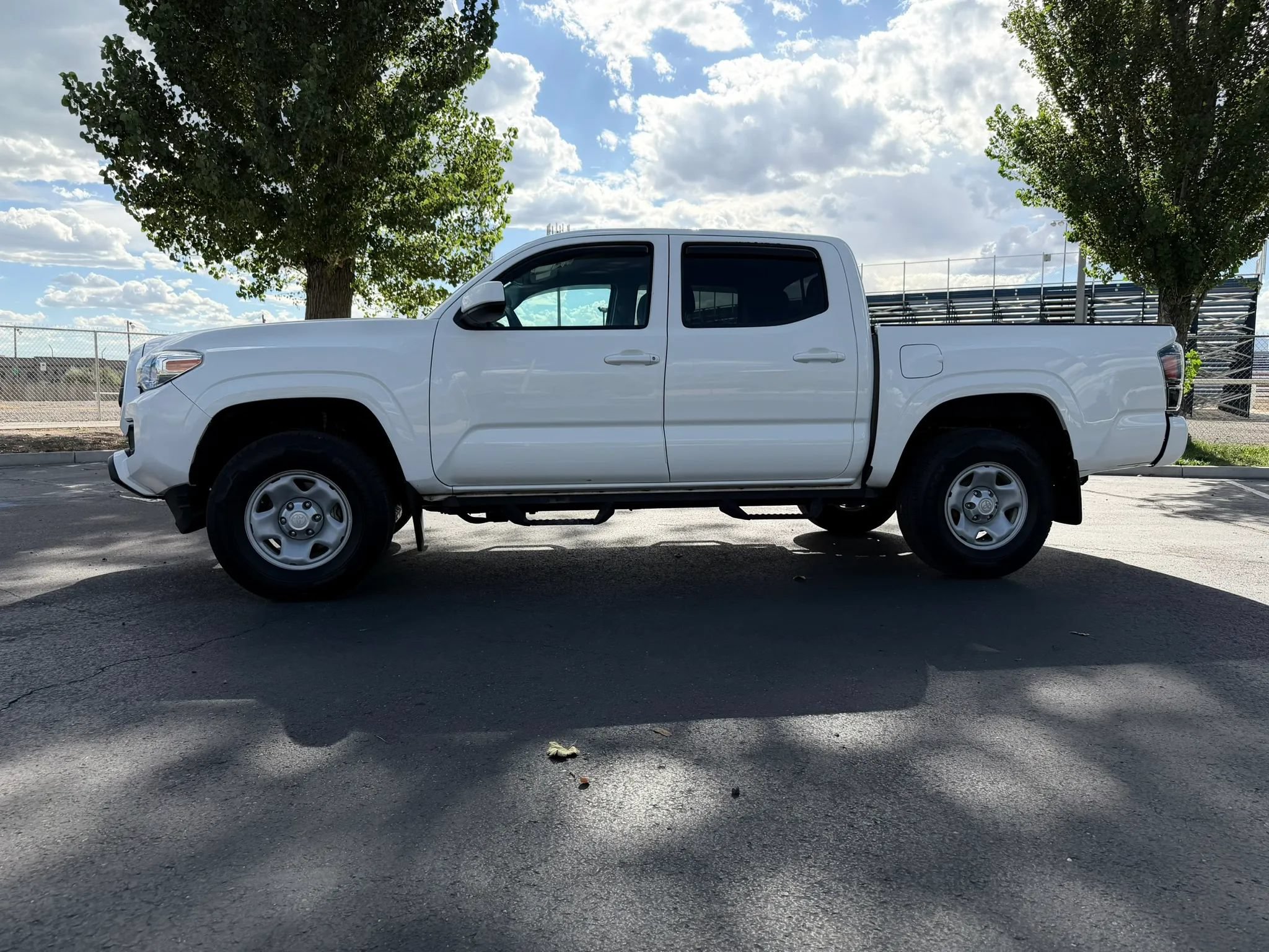 Used 2021 Toyota Tacoma SR AWD/4WD image 10