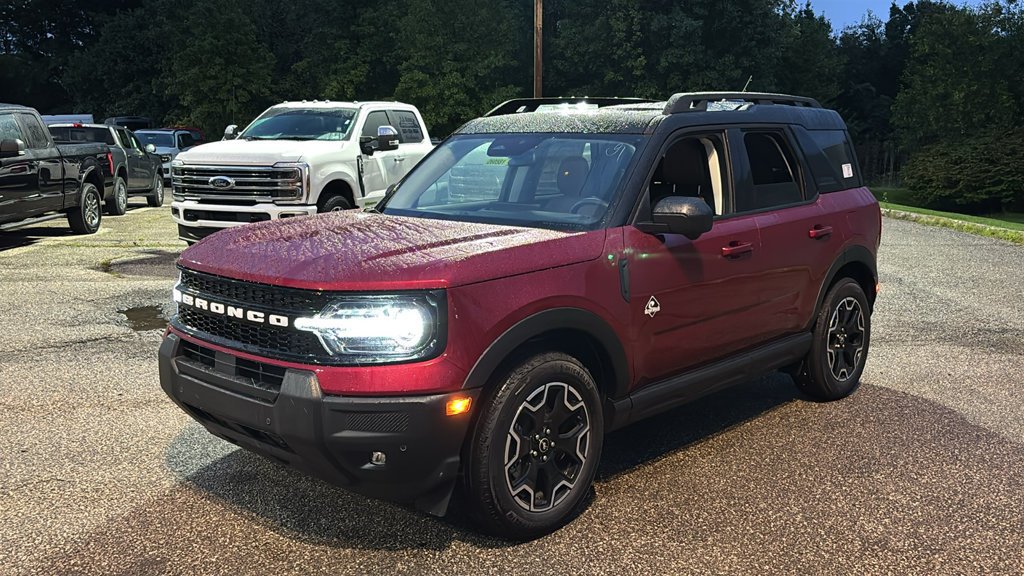 New 2026 Ford Bronco Sport Outer Banks w/ Outer Banks Tech Package+ AWD/4WD image 2