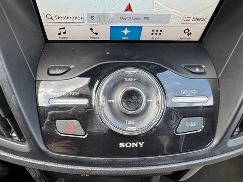 Used 2017 Ford Escape Titanium FWD image 28