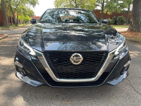Used 2021 Nissan Altima 2.5 Platinum AWD/4WD image 8