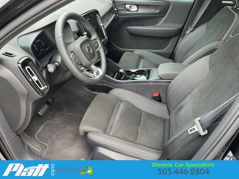 Used 2023 Volvo C40 P8 Recharge Ultimate AWD/4WD image 24