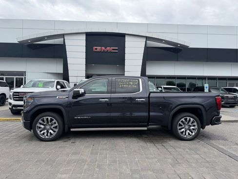 Used 2025 GMC Sierra 1500 Denali w/ Denali Reserve Package AWD/4WD image 1