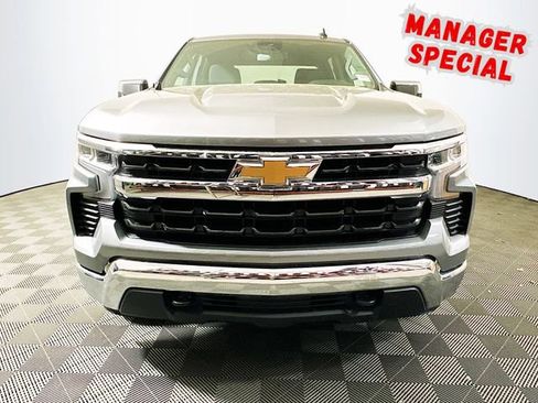 Used 2025 Chevrolet Silverado 1500 LT AWD/4WD image 3