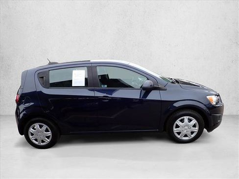 Used 2015 Chevrolet Sonic LS image 5