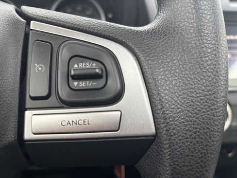 Used 2018 Subaru Forester 2.5i Premium w/ All-Weather Package image 33