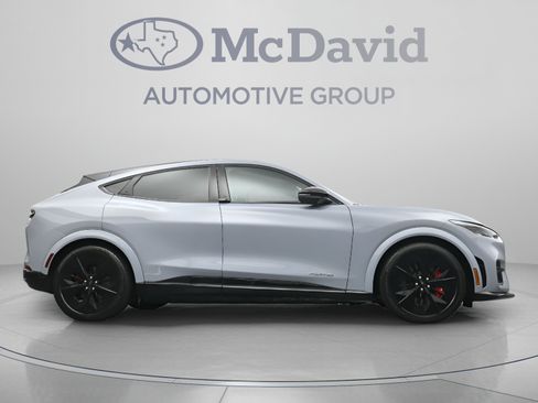 Used 2025 Ford Mustang Mach-E GT AWD/4WD image 32