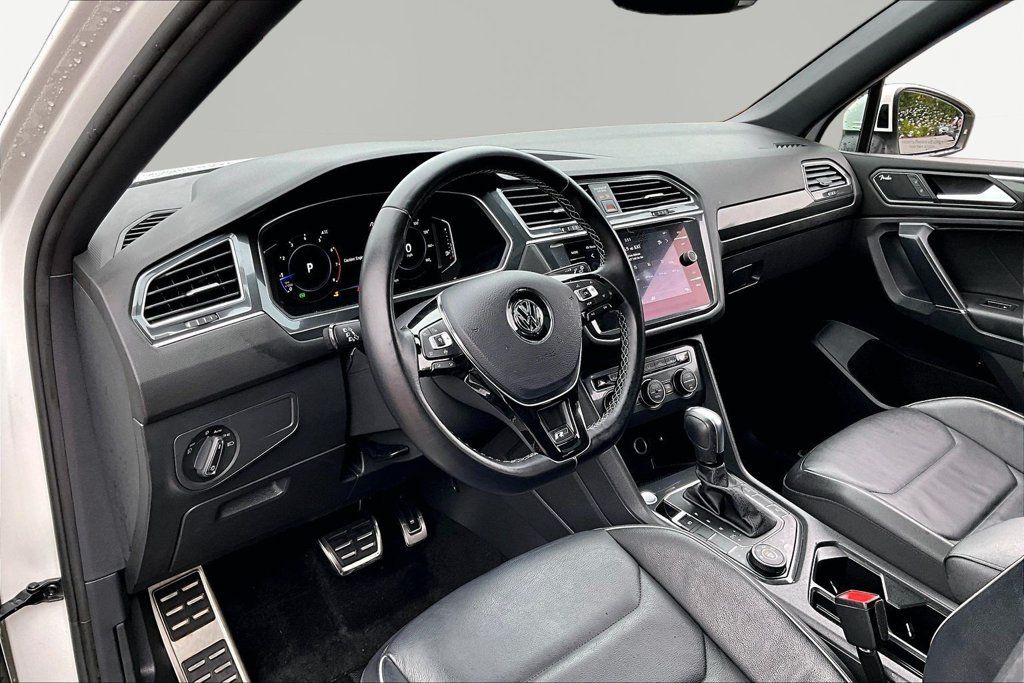Used 2020 Volkswagen Tiguan SEL Premium R-Line AWD/4WD image 12