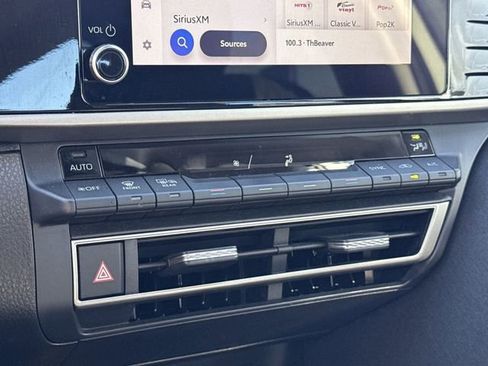 Used 2025 Toyota Camry LE image 19