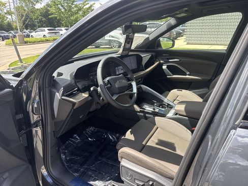 New 2026 Audi Q5 Premium Plus AWD/4WD image 2