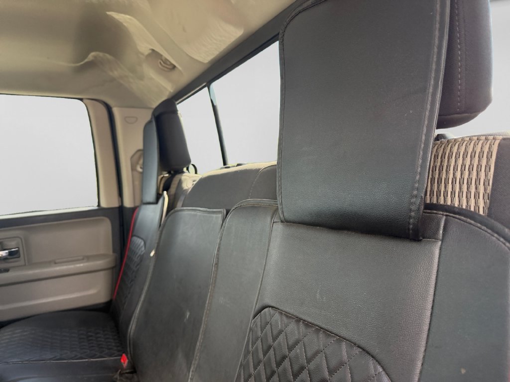 Used 2012 RAM 1500 Classic SLT AWD/4WD image 31