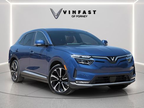 New 2025 VinFast VF 8 Plus AWD/4WD image 4