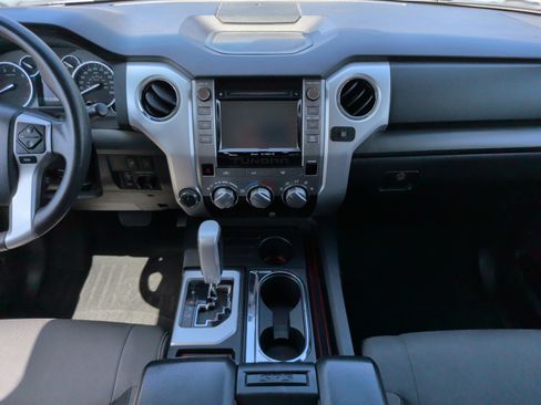 Used 2016 Toyota Tundra SR5 w/ SR5 Upgrade Package AWD/4WD image 33