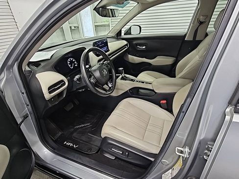 Used 2024 Honda HR-V EX-L image 11