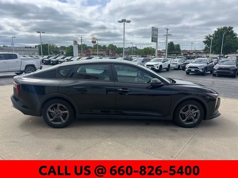 Used 2025 Kia K4 FWD image 5