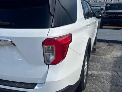 Used 2024 Ford Explorer XLT w/ Equipment Group 202A RWD image 4