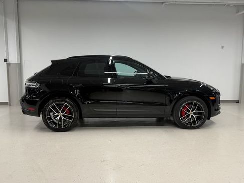 Certified 2023 Porsche Macan S AWD/4WD image 9