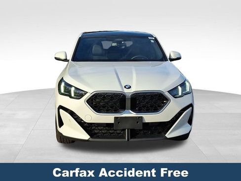 Used 2025 BMW X2 xDrive28i w/ Convenience Package image 3