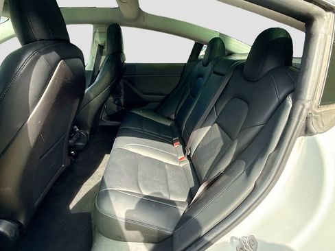 Used 2019 Tesla Model 3 Standard Range RWD image 22