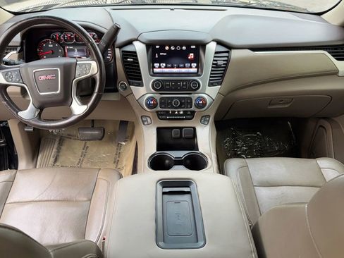 Used 2016 GMC Yukon XL SLT image 36