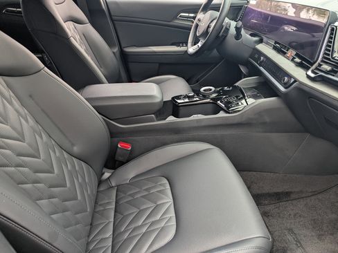 Certified 2025 Kia Sportage X-Line Prestige image 9