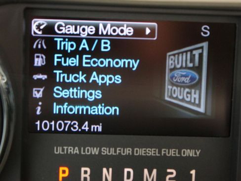 Used 2015 Ford F350 Lariat w/ Lariat Interior Package AWD/4WD image 26