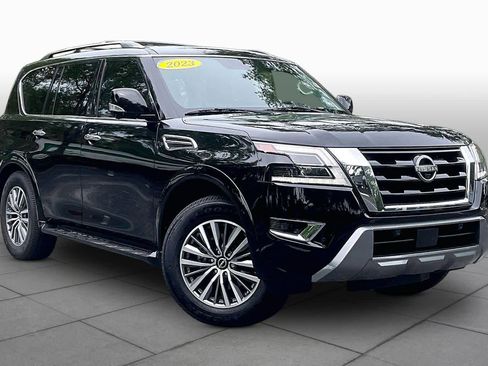 Used 2023 Nissan Armada SL w/ Captain's Chairs Package RWD image 3