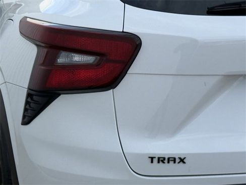 Used 2026 Chevrolet Trax RS w/ Driver Confidence Package image 6