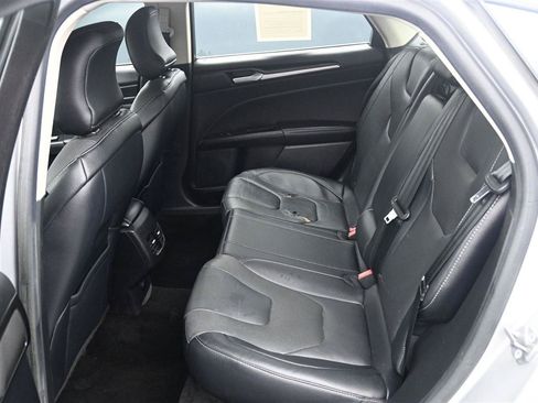Used 2018 Ford Fusion Titanium AWD/4WD image 10