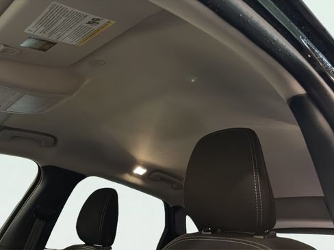 Used 2023 Ford Escape Active AWD/4WD image 27